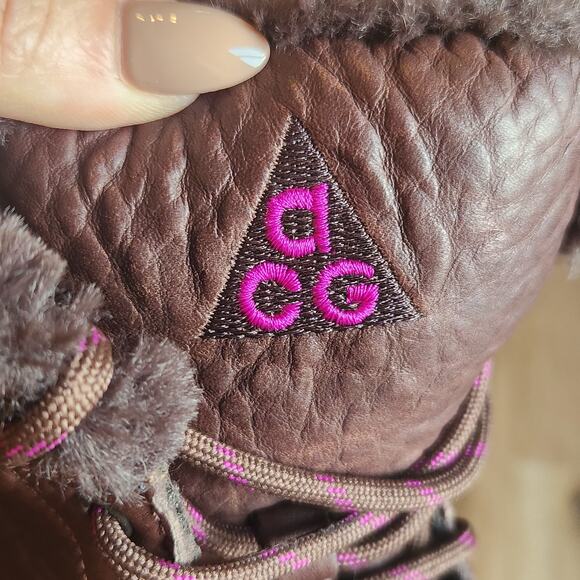 NIKE WOMEN ACG HIKING BOOT DUCK GORPCORE OUTDOOR TRAILS LUNARSTORM BROWN PINK 9 - Picture 8 of 9